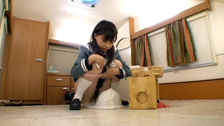 GCD-215 TOKYOガールズうんち 極太うんちベスト30 うんこ GIRL’S Garage Scat