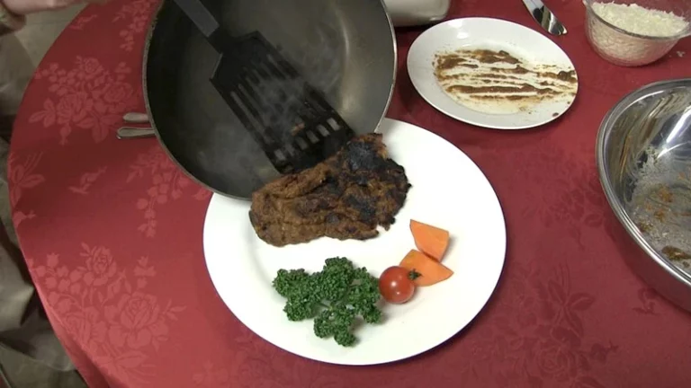 VRXS-077 脱糞レストラン メイド系 V＆R 紫月いろは 深海 Scat