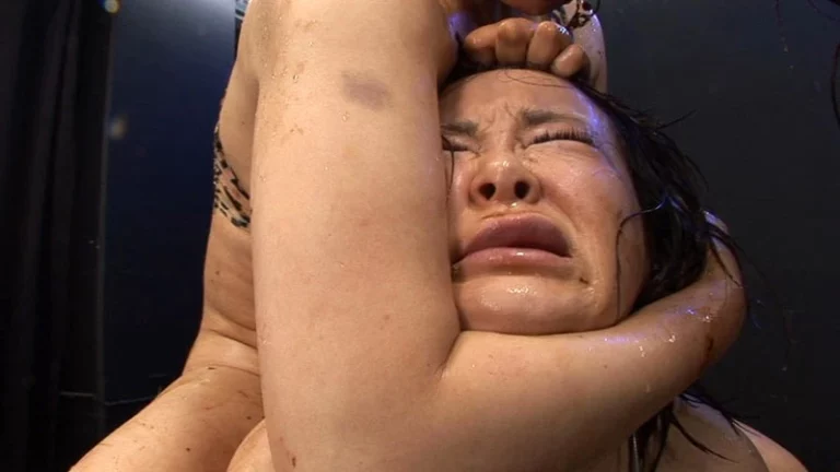 VRXS-131 糞キャットファイト Scat Cat Fight Yui Tokui 脱糞 浣腸 徳井唯