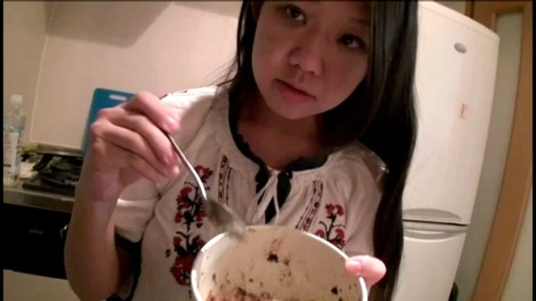 ODV-290 オタク女子大生の大量脱糞と日々の激臭アナル遊び スカトロ 120分 Amateur Scat