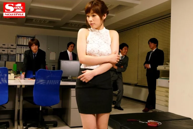 SNIS-474 私、脱いだら・・・です。緊縛願望の巨乳社長秘書 奥田咲 ミニスカ Big Tits Blow Ol Costume オナニー Bondage