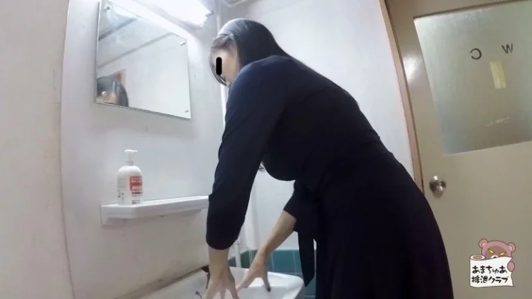 AH-020 デカ糞女 追跡透明人間カメラ 脱糞 ジェイド