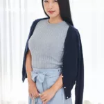 HJMO-449 Suzuki Satomi 極小ビキニ人妻が拘束オイルマッサージでイキ我慢！喘ぎ声漏れたらデカチン即ハメ！イっても終わらない追撃 Hajime Kikakuピストン痙攣アクメ