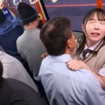 NHDTC-246 満員バスで対面スロー中出し羞恥に興奮して精子掻き出しオナニーしだすデカ尻J○ Humiliation Huge Butt