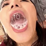 EVIS-352 Koharu 超大量痰唾責め唾液うがい飲み顔面ぬるぬるレズ Kurashina Moe, Hashino Airyuu Ebisusan / Mousou Zoku